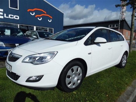 Opel Astra Sports Tourer - 1.3 CDTi S/S Edition- NAP- orig. NL- Airco -trekhaak- cruise- Airco - 1