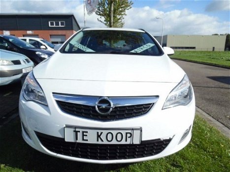 Opel Astra Sports Tourer - 1.3 CDTi S/S Edition- NAP- orig. NL- Airco -trekhaak- cruise- Airco - 1