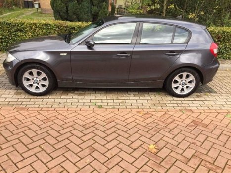 BMW 1-serie - 118i Executive - 1