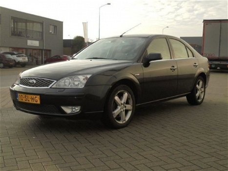 Ford Mondeo - 2.0i platinum 107kW nap zeer kompleet apk - 1