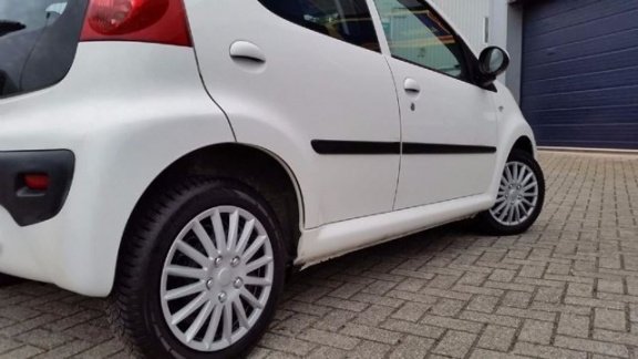 Peugeot 107 - 1.0-12V/Elektra pakket/2 Jaar APK /Garantie, - 1