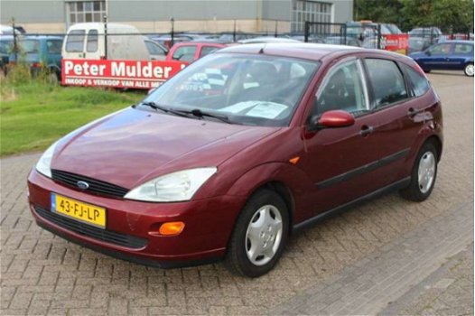 Ford Focus - 1.6-16V Ghia LOOPT NIET - 1