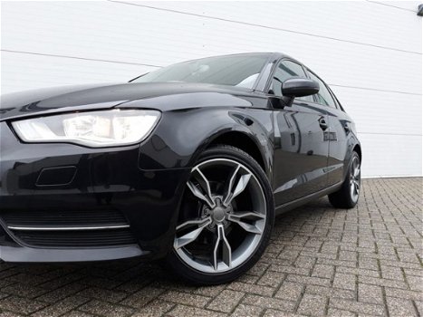 Audi A3 Sportback - 2.0TDi 150pk Automaat Ambiente Pro Line RIJKLAAR unieke lage kmstand clima, full - 1