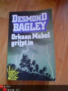 paperbacks door Desmond Bagley - 1