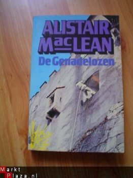 Diverse paperbacks/pockets door Alistair Maclean - 2