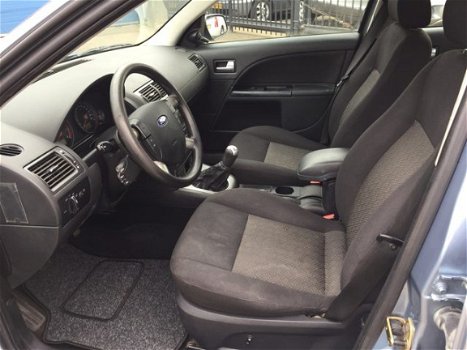 Ford Mondeo - 1.8-16V AMBIENTE, AIRCO(CLIMA), CRUISE CONTROL, ELEK-RAMEN, CENT-VERGRENDELING, RADIO- - 1