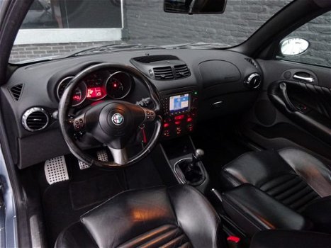 Alfa Romeo 147 - 3.2 V6 GTA | NAVIGATIE | LEER | ORIGINEEL NL | NAP | ALL-IN - 1