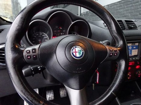 Alfa Romeo 147 - 3.2 V6 GTA | NAVIGATIE | LEER | ORIGINEEL NL | NAP | ALL-IN - 1