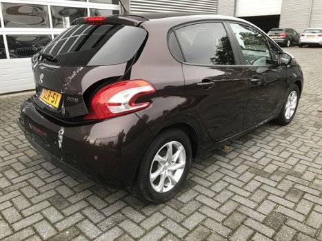 Peugeot 208 - 1.2 VTI ALLURE 5 Deurs Airco 82PK - 1