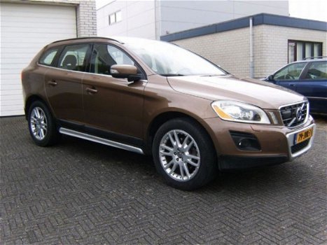 Volvo XC60 - 2.4 D5 Summum R-Edition Automaat Leder Navi Nieuwstaat - 1