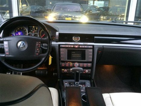 Volkswagen Phaeton - 4.2 V8 4p. Lang - 1