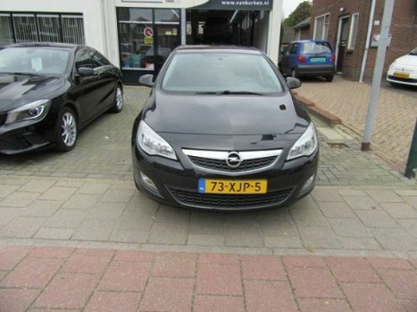 Opel Astra - 1.4 Turbo Business +, Navigatie, Climate control, Cruise control, L.M.Velgen - 1