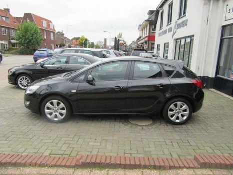 Opel Astra - 1.4 Turbo Business +, Navigatie, Climate control, Cruise control, L.M.Velgen - 1