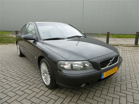 Volvo S60 - 2.4 T - 1