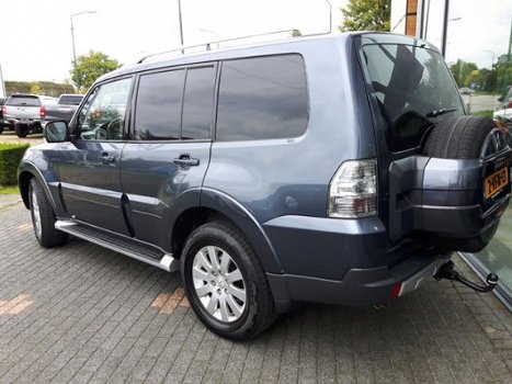 Mitsubishi Pajero - 3.2 DI-D INSTYLE AUT LEDER NAVI CRUISE LM VELG GRIJS KENTEKEN GARANTIE E 12495 E - 1