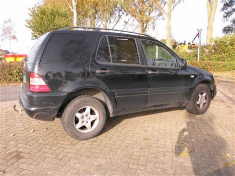 Mercedes-Benz M-klasse - ML 270 CDI - 1