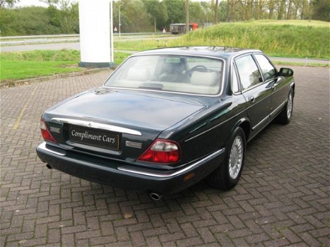 Jaguar XJ - 3.2 EXECUTIVE V8 - 1