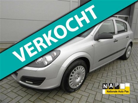 Opel Astra - 1.4 Essentia - 1