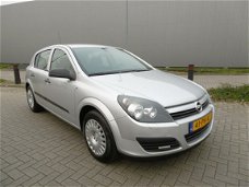 Opel Astra - 1.4 Essentia