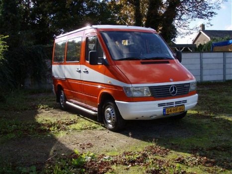 Mercedes-Benz Sprinter - 208 D - 1