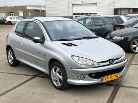 Peugeot 206 - Clima/Elek.ramen/Nieuwe APK/1.6-16V Quiksilver - 1