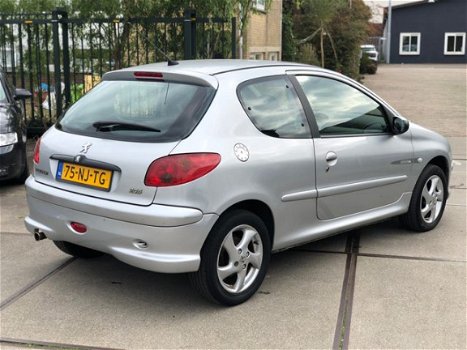 Peugeot 206 - Clima/Elek.ramen/Nieuwe APK/1.6-16V Quiksilver - 1