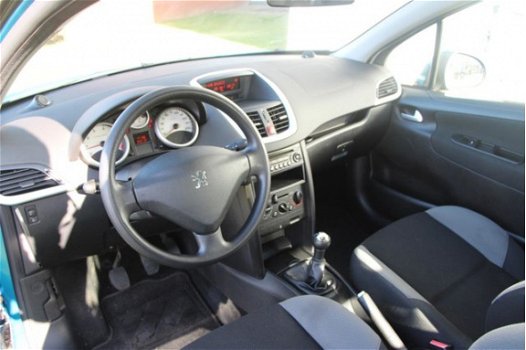 Peugeot 207 - 1.4-16V X-line - 1