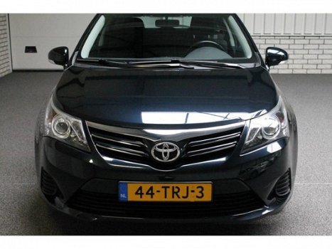 Toyota Avensis Wagon - 1.8 VVT-i Comfort - 1