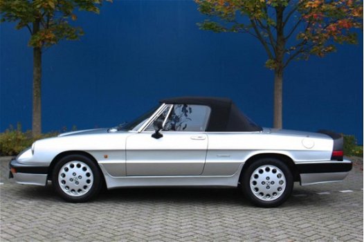 Alfa Romeo Spider - 2.0 QV - 1