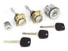 Slotcilinders Contactslot Set Toyota HiLux