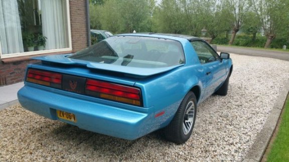 Pontiac Firebird - 3.4 V6 T-Bar - 1