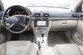 Toyota Avensis - 2.0 VVTI EXECUTIVE BUSINESS airco, climate control, radio cd speler, groot navigati - 1 - Thumbnail