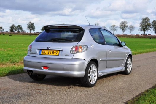 Peugeot 206 - 2.0-16V Grand Tourisme In zeer goede staat met nieuwe APK - 1