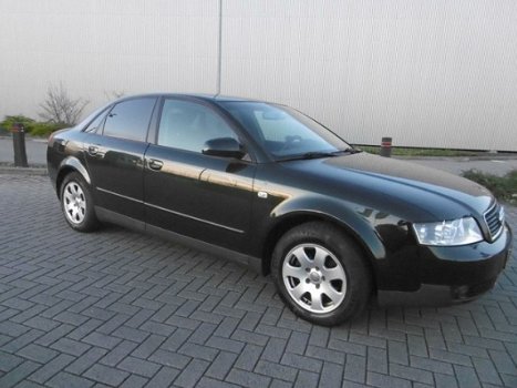 Audi A4 - 1.9 TDI H6 - 1