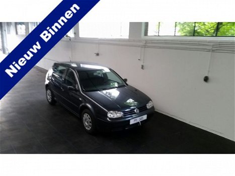 Volkswagen Golf - 1.4-16V TRENDLINE nette 5 DRS NAP APK Dealer onderhouden - 1