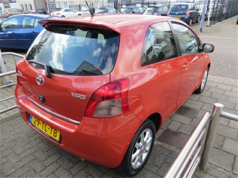 Toyota Yaris - 1.3 VVTI SOL - 1