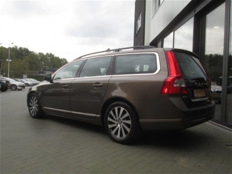 Volvo V70 - 1.6 D2 Summum Edition. Leer, Xenon, Navi, Memorie, Elekt achterklep, - 1