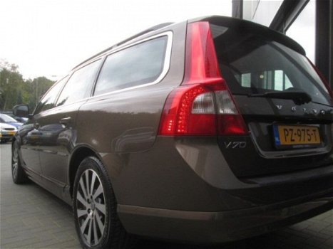 Volvo V70 - 1.6 D2 Summum Edition. Leer, Xenon, Navi, Memorie, Elekt achterklep, - 1