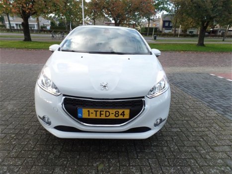 Peugeot 208 - 1.2 VTi 82PK 5D (104g) Envy - 1