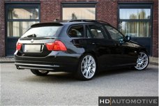 BMW 3-serie Touring - 318d High Executive