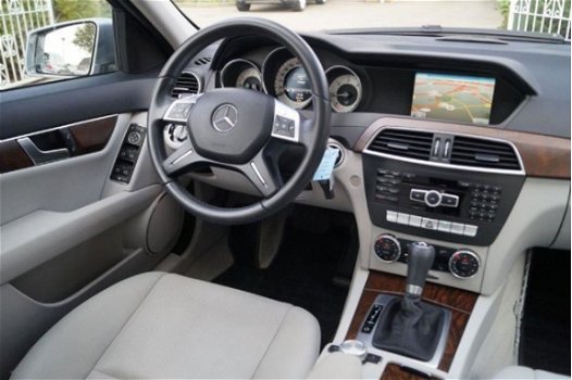 Mercedes-Benz C-klasse - 200 CDI Elegance Aut Leer Panodak Navi Clima PDC LMV - 1