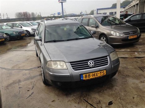 Volkswagen Passat - 2.5 TDI 4Motion Highline - 1