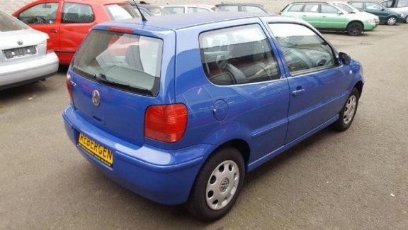 Volkswagen Polo - 1.0 MPI - 1