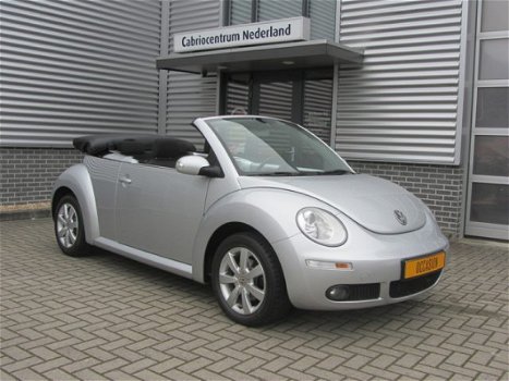 Volkswagen New Beetle Cabriolet - 1.6 (10 x beetle c. op voorraad) Highline - 1