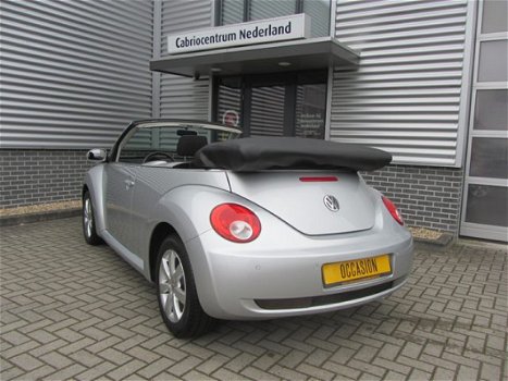 Volkswagen New Beetle Cabriolet - 1.6 (10 x beetle c. op voorraad) Highline - 1