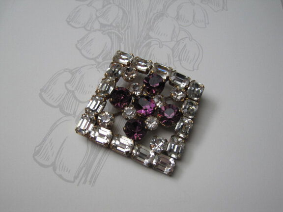 Broche bronskleurig punt care model met heldere en paarse kristal rijnstenen 5.5x5.3 cm - Afbeelding 6