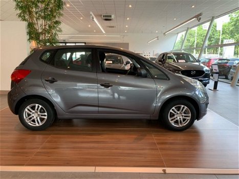 Kia Venga - 1.4 CVVT X-tra Navigatie + Trekhaak - 1