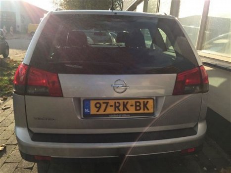 Opel Vectra - 1.8-16V Essentia - 1