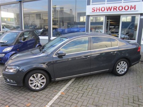 Volkswagen Passat - 1.6 TDI Comfl.Ex.Ed - 1