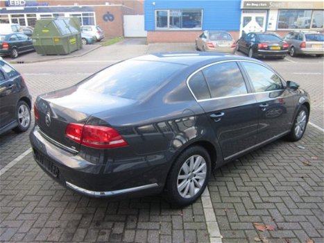 Volkswagen Passat - 1.6 TDI Comfl.Ex.Ed - 1